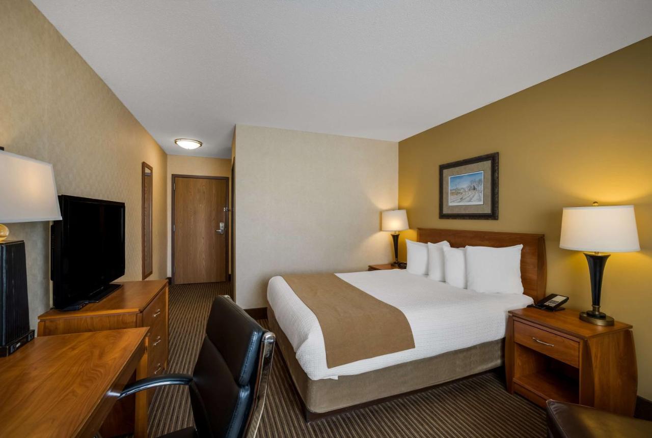 Best Western Vermillion Inn Екстериор снимка