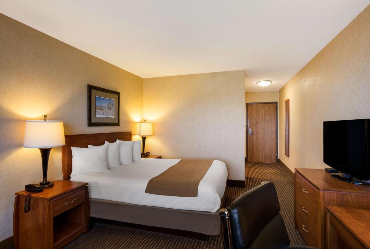 Best Western Vermillion Inn Екстериор снимка