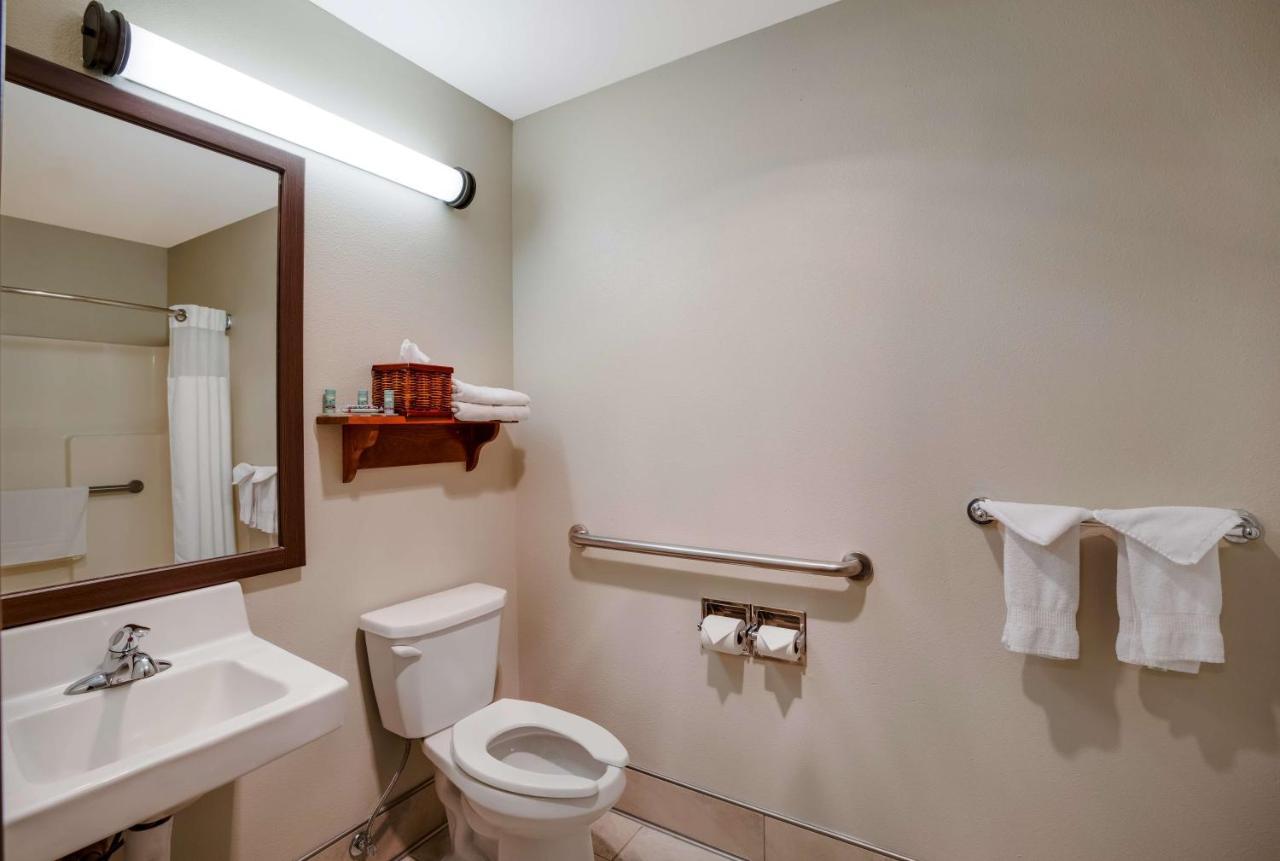 Best Western Vermillion Inn Екстериор снимка