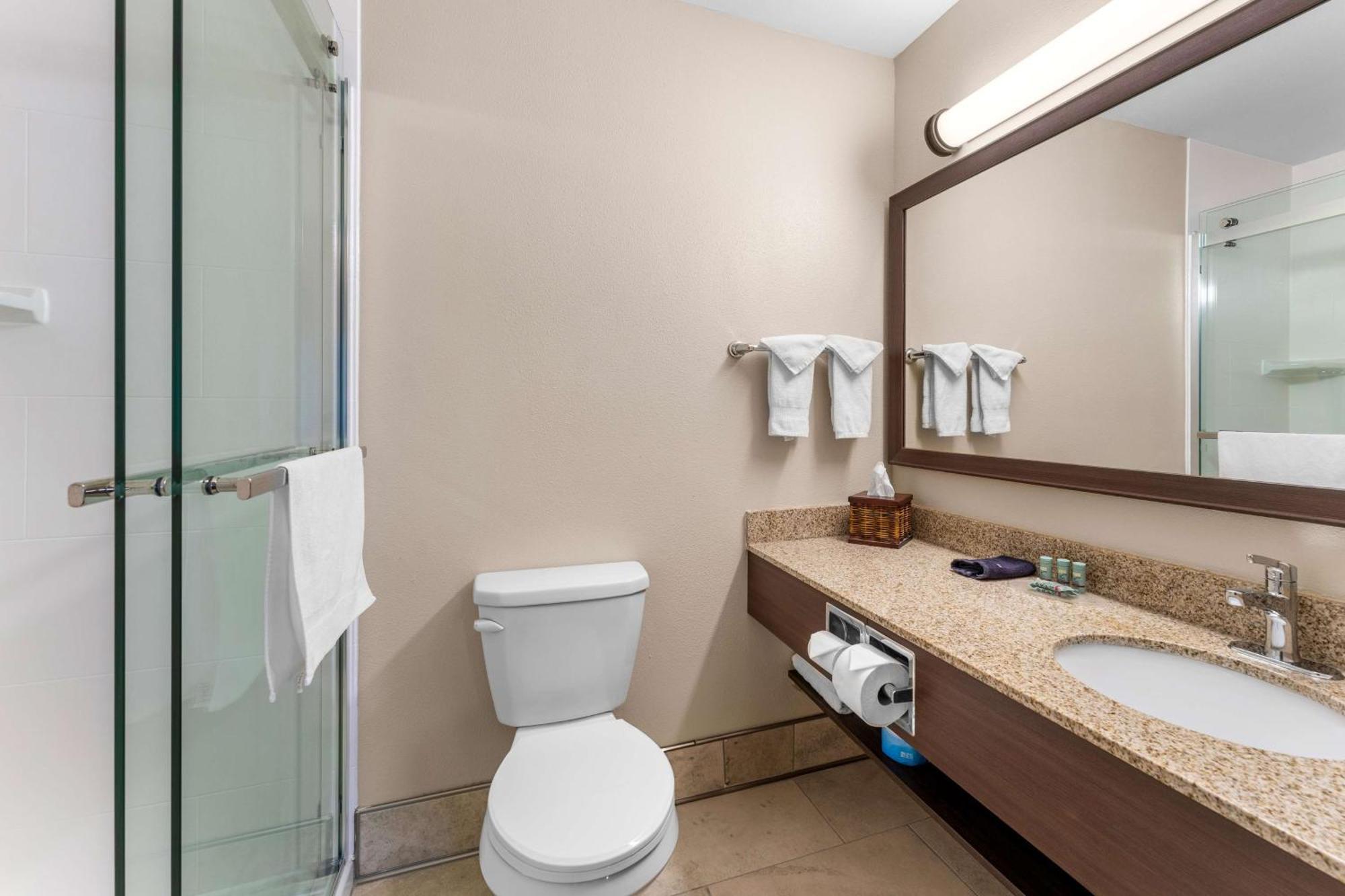 Best Western Vermillion Inn Екстериор снимка