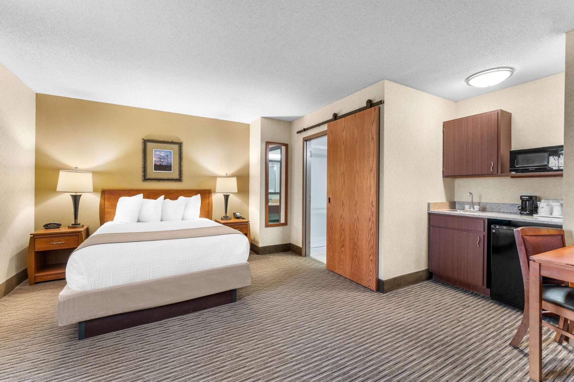 Best Western Vermillion Inn Екстериор снимка