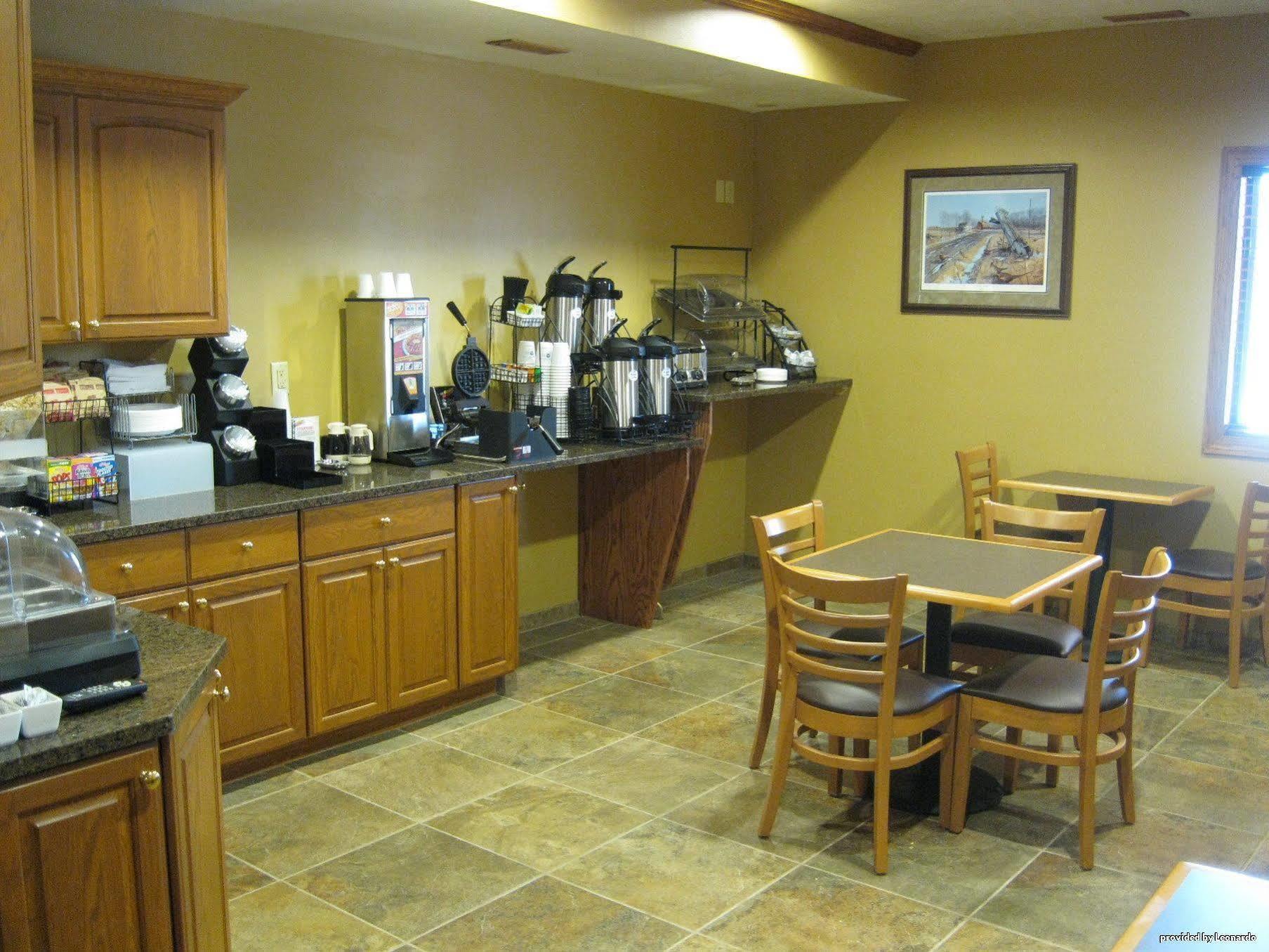 Best Western Vermillion Inn Ресторант снимка