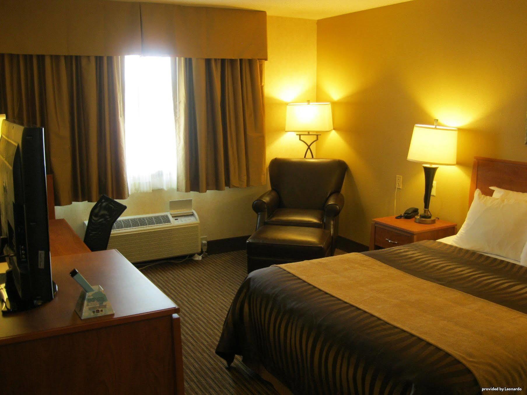 Best Western Vermillion Inn Стая снимка